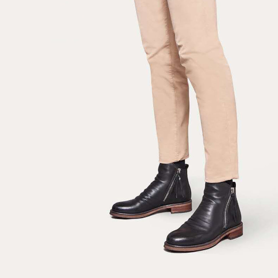 Stylish Zipper Boots